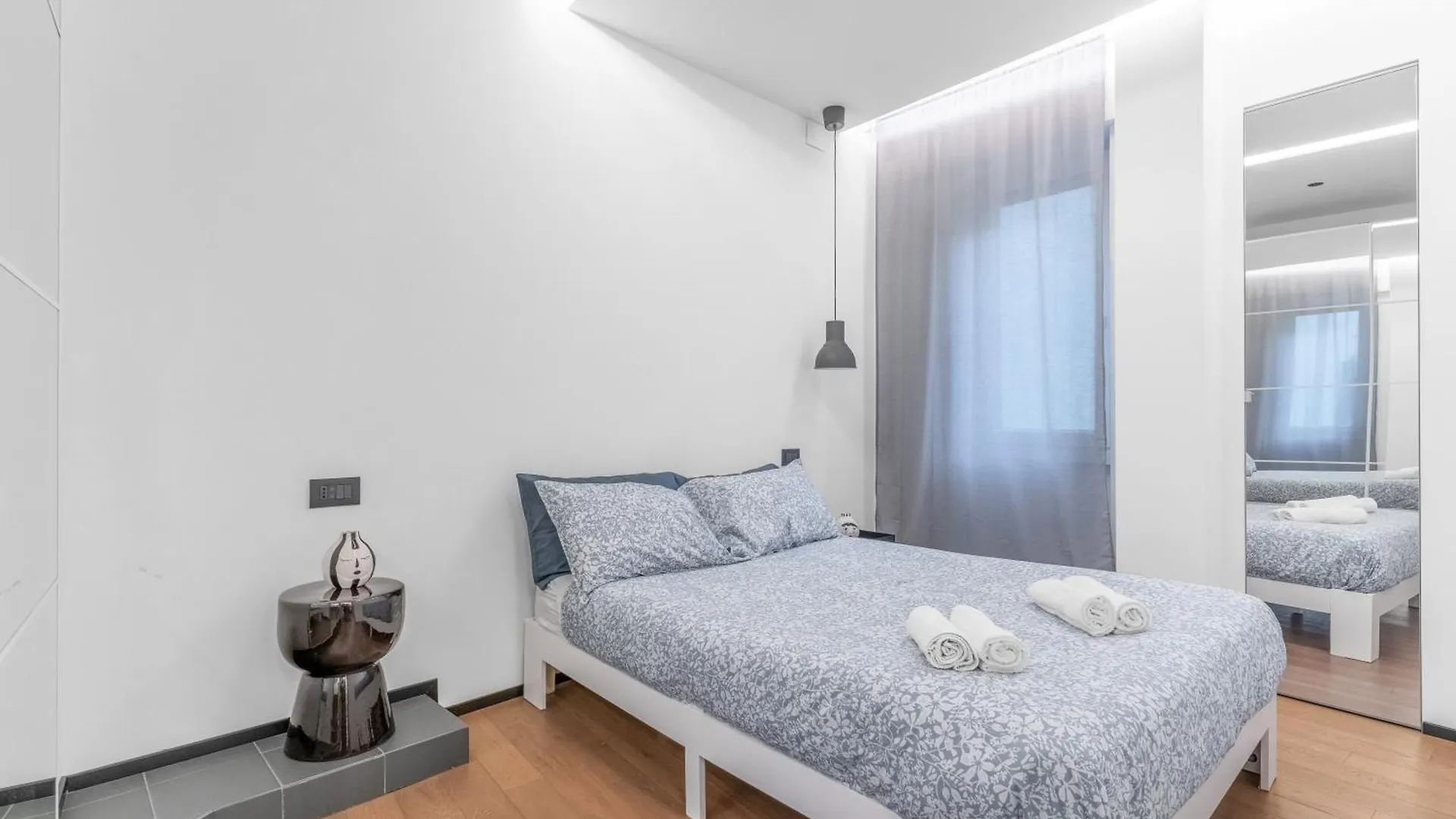 Arq14 - Duomo-Loreto - Central Romantic Milan 0*,